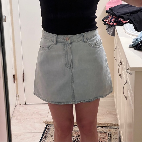 Pale Blue 💙 high waisted denim skirt- Divided - Picture 1 of 13